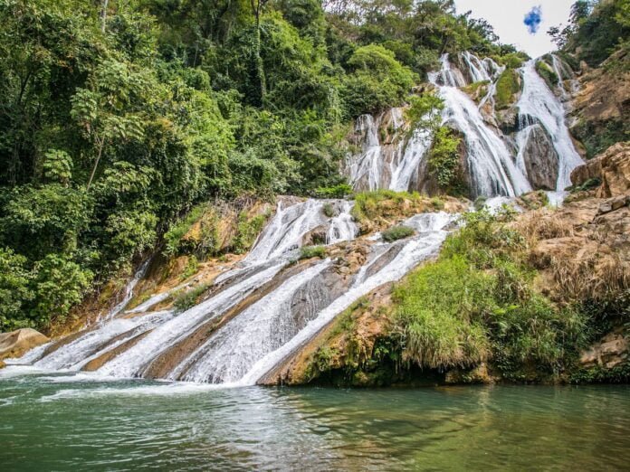 Ecoturismo-cachoeira-do-Bisnau
