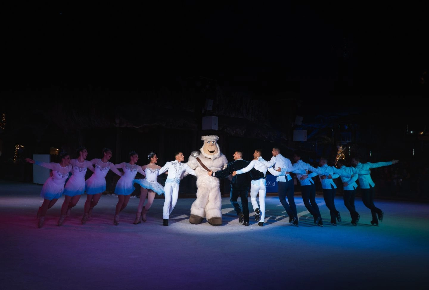 snowlando parque gramado show de patinacao artistica